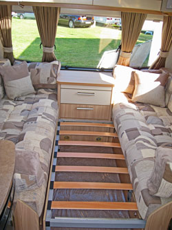 Pull-out bed in the Amara