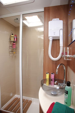 A S Kensington Shower room