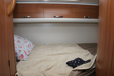 Adria Sport 660 bedroom