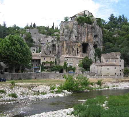 Clifftop house in the Ardeche