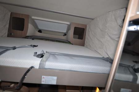 Bürstner Ixeo Plus it724 motorhome sleeping area