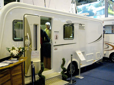 Inos-single-axle-exterior-featuring-caravans-first-ever-slide-out-compartment 