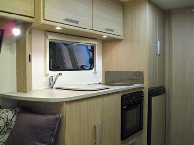 Lunar-Venus-380/2-spacious-kitchen-area