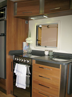 Fifth-Wheel-Inos-single-axle-kitchen-area 