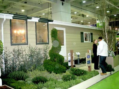 La-Belle-Maison-Lodge-displayed-at-home-show 