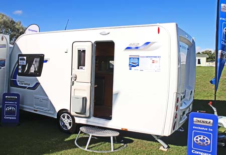  2014 Compass Corona 462 exterior