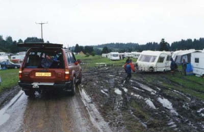 Tips on caravanning in bad weather thumbnail