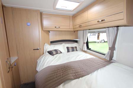 Elddis Compass Omega 540 Bedroom