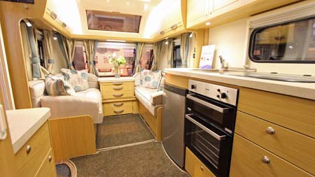 Elddis Compass Rallye 554 Forward view