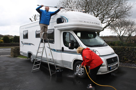 How to clean a motorhome exterior