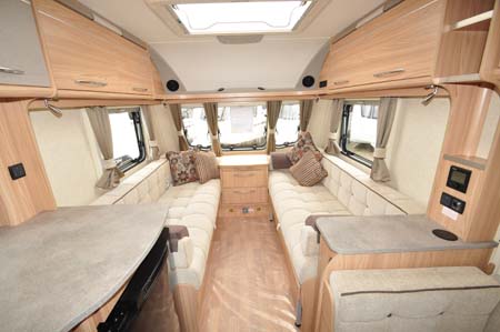 Coachman Vision Xtra 520 interior 1