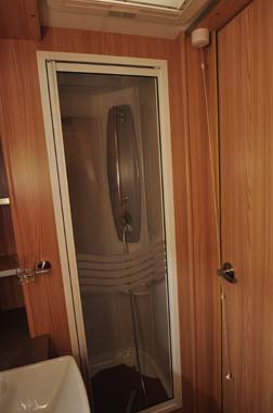 Coachman Pastiche Shower Room