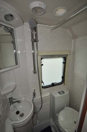 Lunar Ariva Shower Room