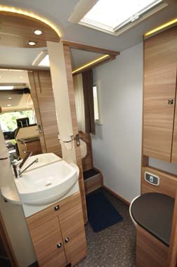 Adria Sonic Plus washroom