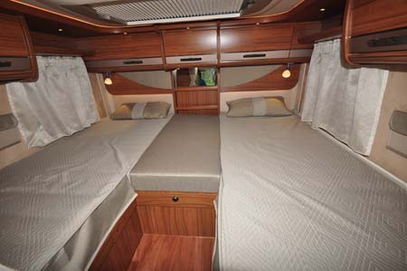 Hymer B588 Premium Line Sleeping Arrangements