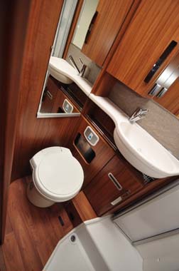 Hymer B588 Premium Line Washroom