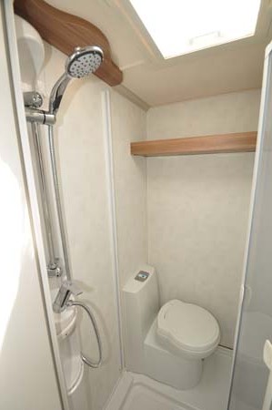 Swift Challenger Sport 514 Shower