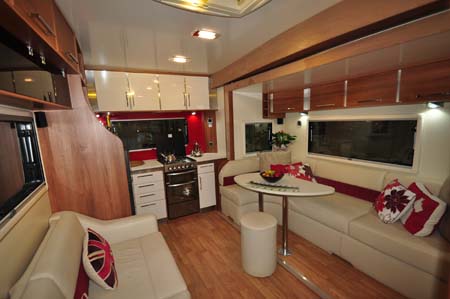 Fifth Wheel Celtic Rambler Lounge