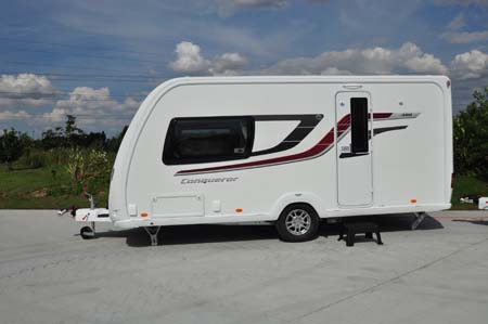 Swift Conqueror 480 Exterior 1