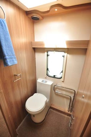 Swift Conqueror 480 Toilet