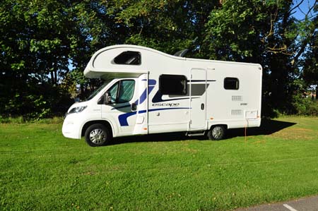 Swift Escape 696 Exterior