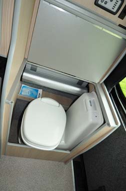 Leisuredrive Vivante Hi Line Toilet