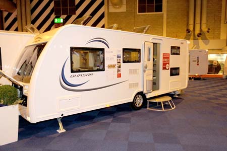 Lunar Quasar 586 exterior