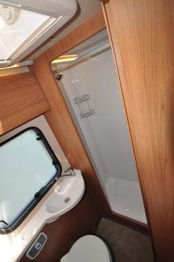 Auto-Trail Imala 720 Washroom