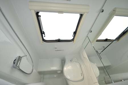 Adria Altea Eden 472DS Washroom