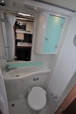 Swift Rio 325 Washroom