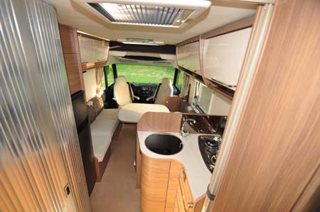 Itineo SB700 motorhome interior