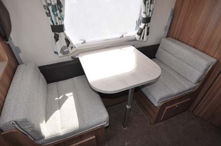 Swift Challenger 530 Dining Room