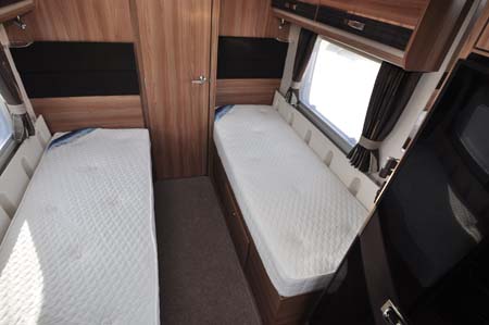 Swift Conqueror 565 Beds