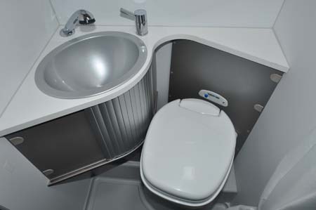 Adria Twin 540 washroom