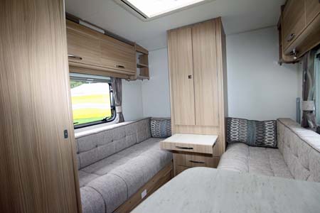 Coachman Vision 570 Interior 2