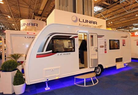 Lunar Lexon 570 Exterior