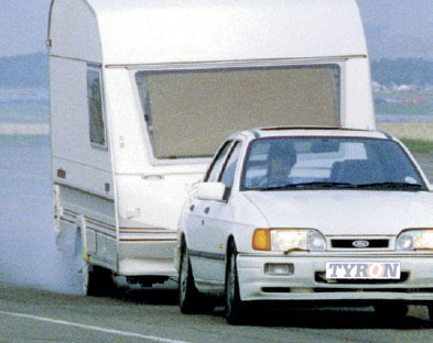 tyron-band-tourer-caravan