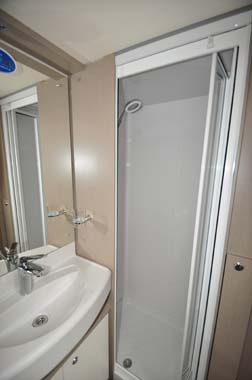 Sterling Eccles 480 Shower
