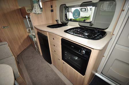 Elddis Xplore 586 Kitchen