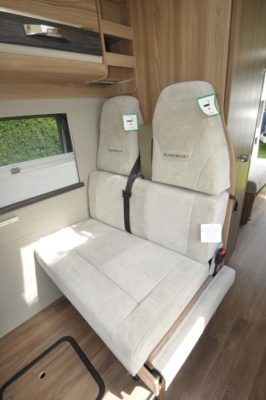 Autocruise Select 184 seats