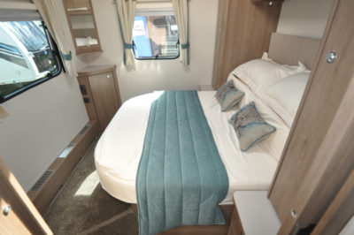 Compass Camino 660 double bed