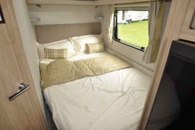 Elddis Avante 840 double bed