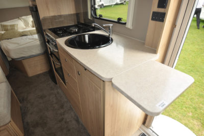 Elddis Avante 840 extra worktop