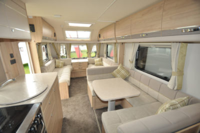 Elddis Avante 840 interior looking forward