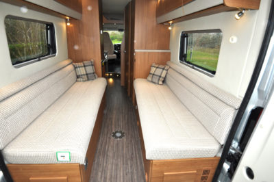 Auto Trail V-Line SE 636 lounge