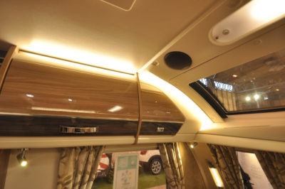 Swift Elegance 650 Ceiling