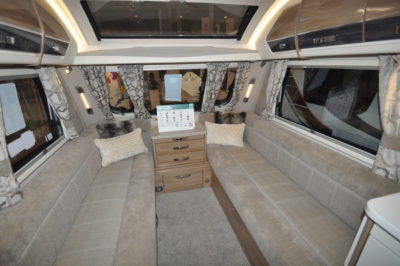 Swift Elegance 650 Lounge