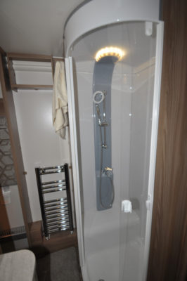 Swift Elegance 650 Shower