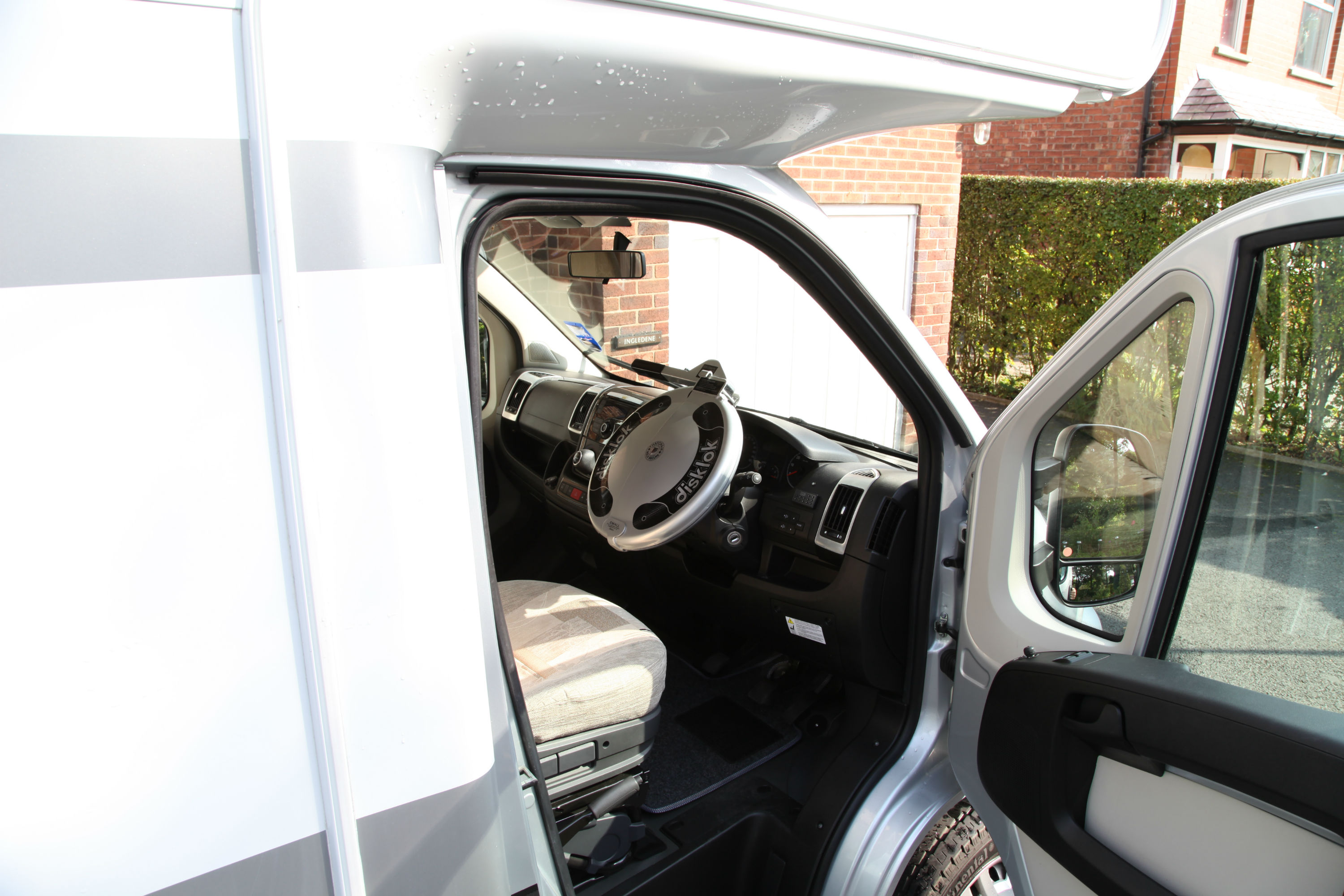 https://www.caravanguard.co.uk/news/wp-content/uploads/2017/04/Disklok-motorhome-steering-wheel-lock-in-cab1_small.jpg