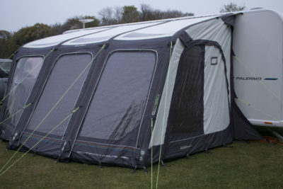 Caravan inflatable awning